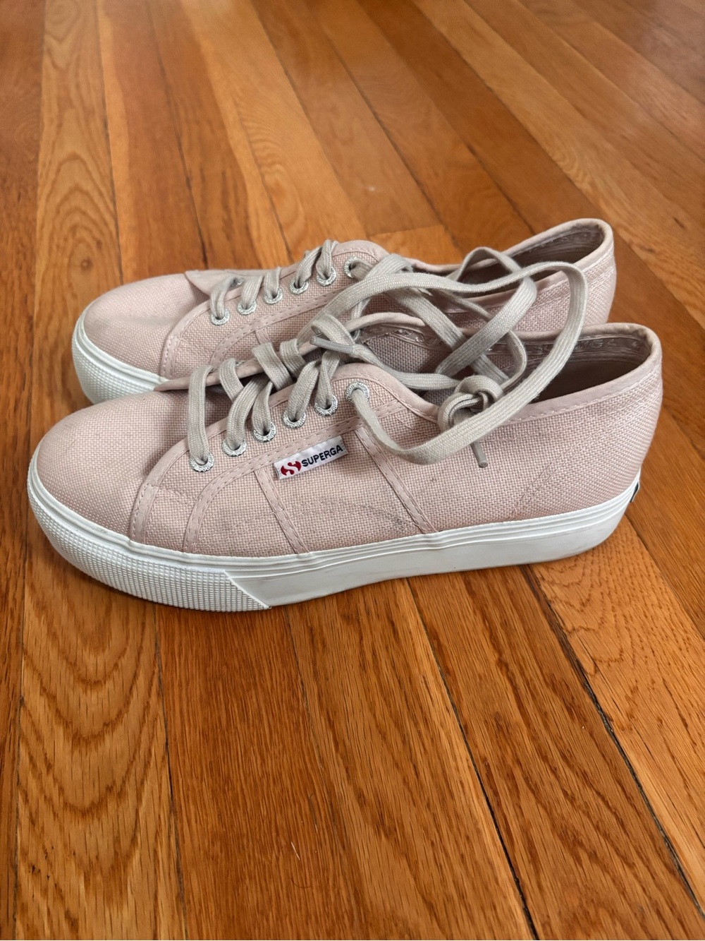Superga Women's Low-Top Platform Sneaker in Pink